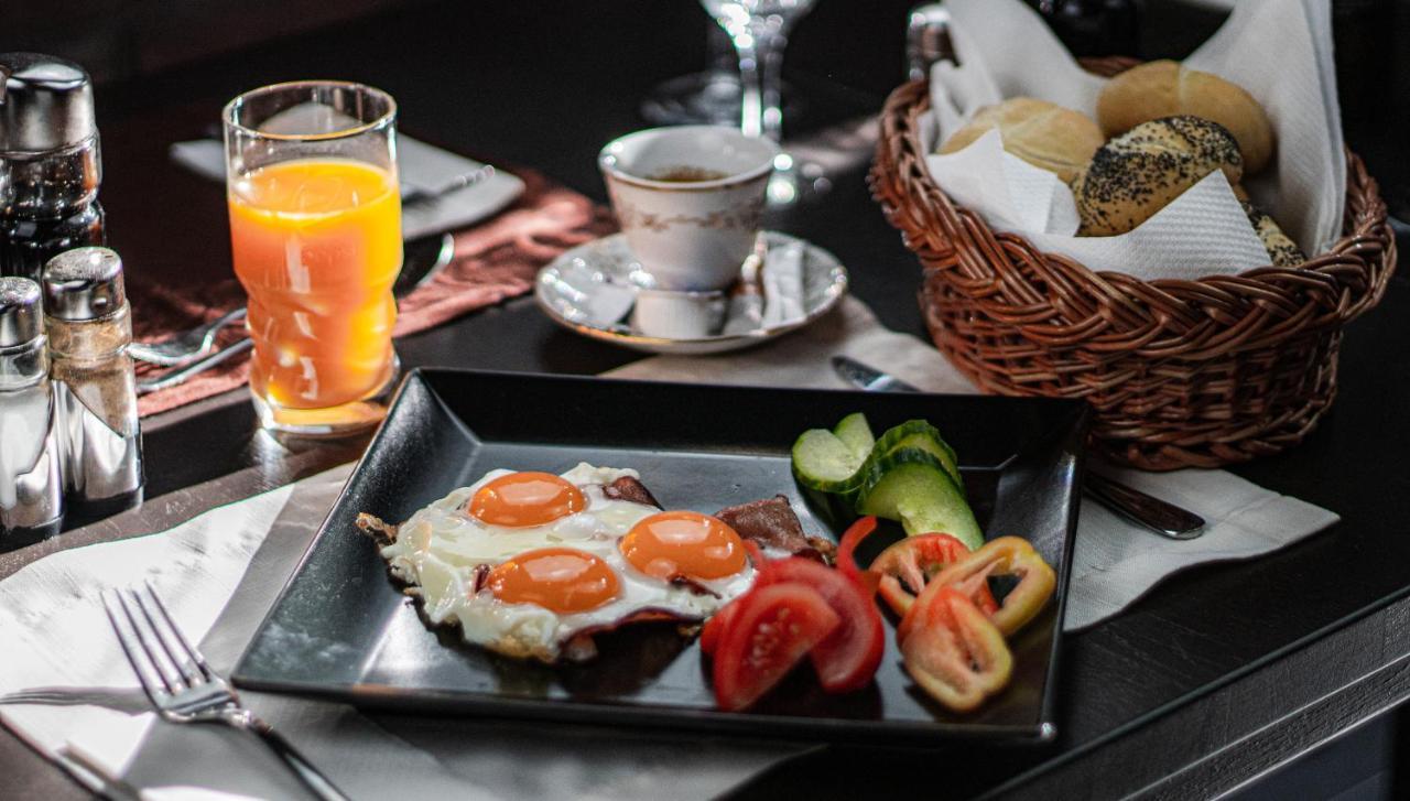 トカイ Fakapu Pince Es Panzio Bed & Breakfast エクステリア 写真