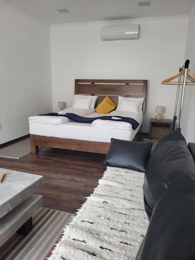 トカイ Fakapu Pince Es Panzio Bed & Breakfast エクステリア 写真